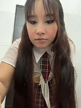 melyescobar online show from 04-25-26, 03:53