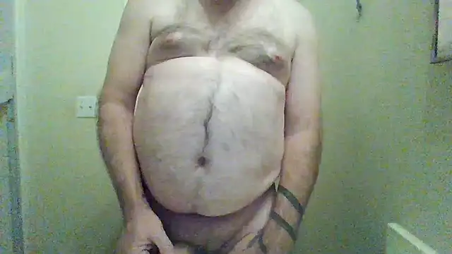 WatchinU82 online show from 11-28-25, 05:29