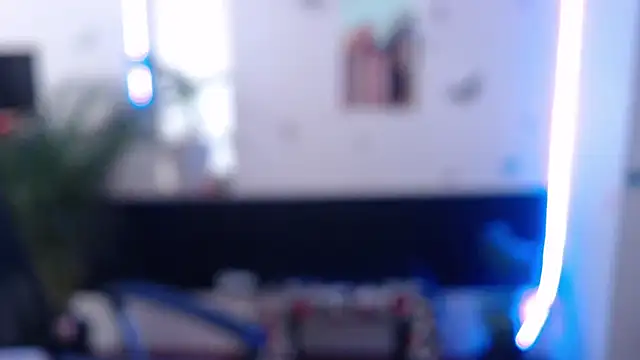 Snapshot of Lia-mitch chatting on 02-18-26, 03:52 Lia-mitch online show from 02-18-26, 03:52