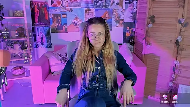 LadyIzabel online show from 01-18-25, 11:54