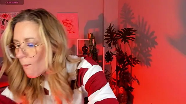 LadyIzabel online show from 02-13-26, 02:50