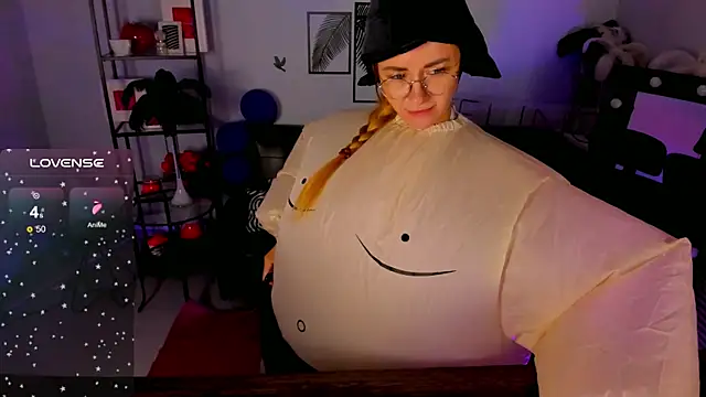 LadyIzabel online show from 01-25-25, 05:40