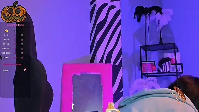 AliceSunday online show from 10-20-25, 02:02