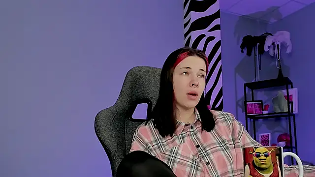 AliceSunday online show from 01-10-26, 05:14