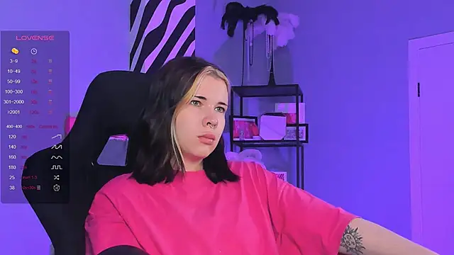 AliceSunday online show from 10-10-25, 02:01