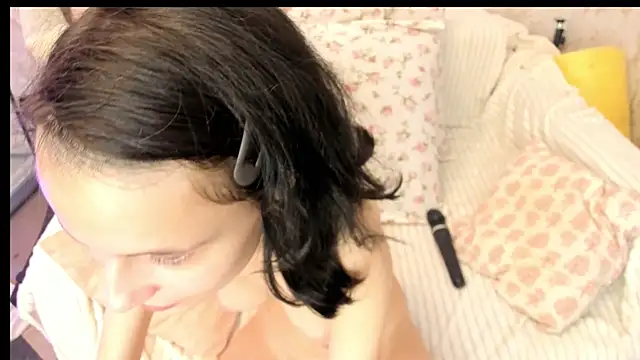 Snapshot of Luafy_Toddy chatting on 11-17-25, 03:10 Luafy Toddy online show from 11-17-25, 03:10