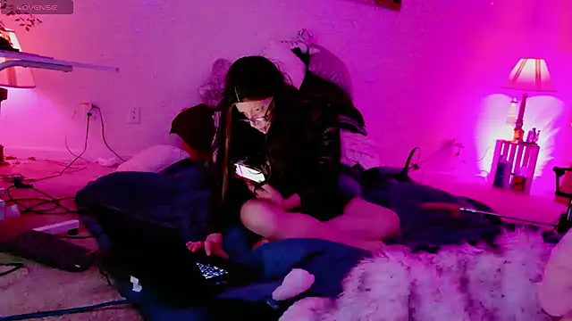NinasNylonz online show from 06-30-26, 02:28