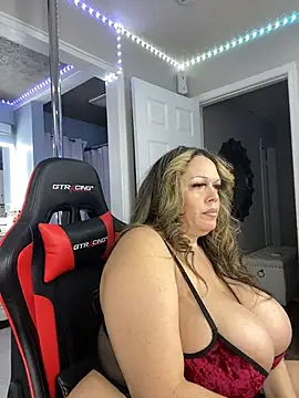 curvyfunlover online show from 03-17-26, 12:08