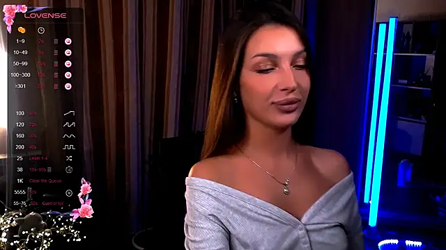 Laura Bess online show from 11-08-25, 02:59