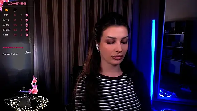 Snapshot of Laura_Bess chatting on 04-30-26, 05:09 Laura Bess online show from 04-30-26, 05:09