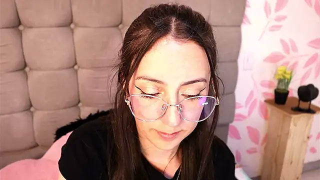 Sweet Sammy  online show from 10-17-25, 03:54