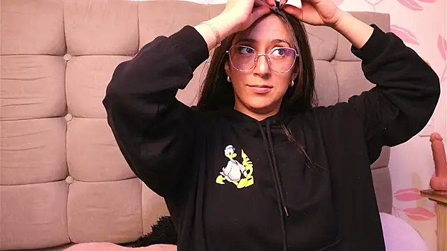 Sweet Sammy  online show from 11-04-25, 03:54