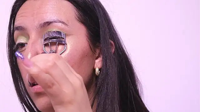 Sweet Sammy  online show from 10-31-25, 07:54