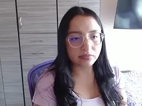 Nia-Cop online show from 01-15-25, 04:54