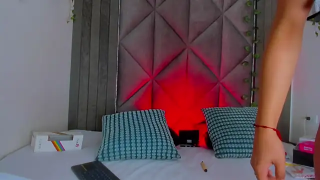BriaConner  online show from 07-24-26, 03:24