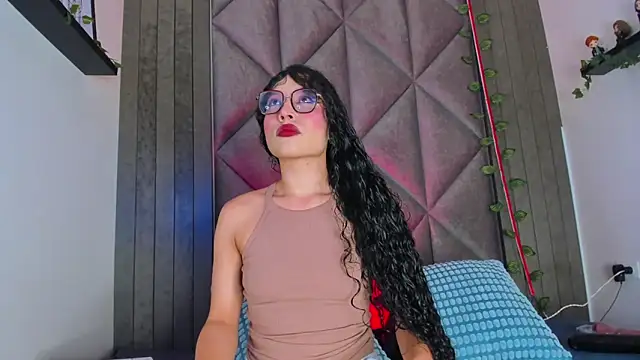 BriaConner  online show from 01-07-26, 02:49