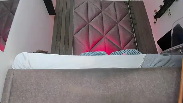 Snapshot of BriaConner_ chatting on 02-03-26, 06:51 BriaConner online show from 02-03-26, 06:51