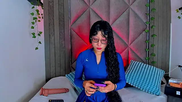 Snapshot of BriaConner_ chatting on 05-05-26, 02:58 BriaConner online show from 05-05-26, 02:58