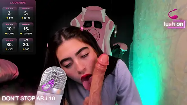 Arii vega  online show from 01-28-25, 03:04