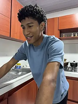 Masterikee online show from 12-22-25, 02:22