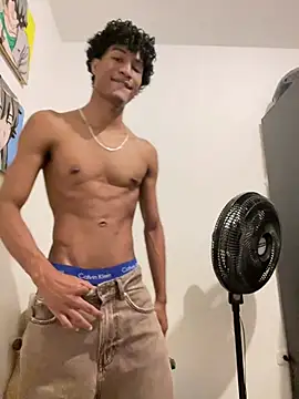 Masterikee online show from 12-31-24, 03:09