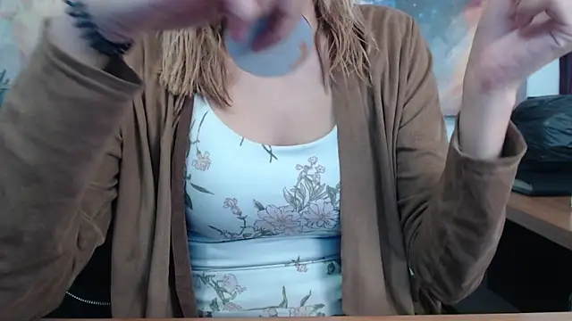 Snapshot of FULL_TENTATION_ chatting on 10-28-25, 02:16 FULL TENTATION online show from 10-28-25, 02:16