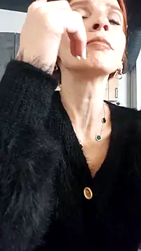 MinnieDrew online show from 11-20-25, 07:58