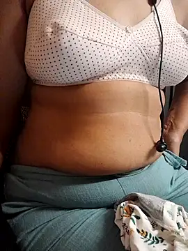 Snapshot of Shikhasexy34 chatting on 11-26-25, 01:49 Shikhasexy34 online show from 11-26-25, 01:49