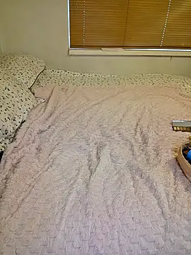 lilylove27 online show from 10-19-25, 02:31
