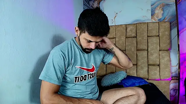 Snapshot of max_ashley_mds chatting on 02-27-26, 01:44 max ashley mds online show from 02-27-26, 01:44