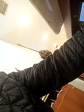 Snapshot of okan3456ok chatting on 10-08-25, 11:45 okan3456ok online show from 10-08-25, 11:45