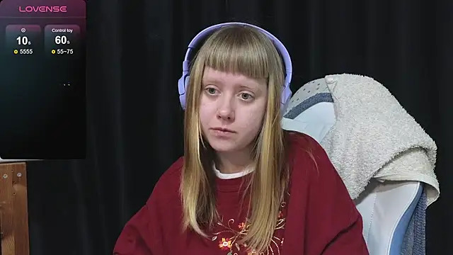 Snapshot of June_shy0 chatting on 02-19-26, 07:05 June shy0 online show from 02-19-26, 07:05