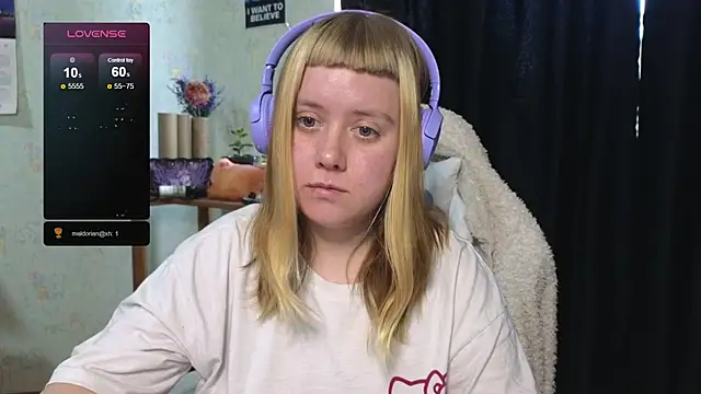 June shy0 online show from 10-18-25, 09:22