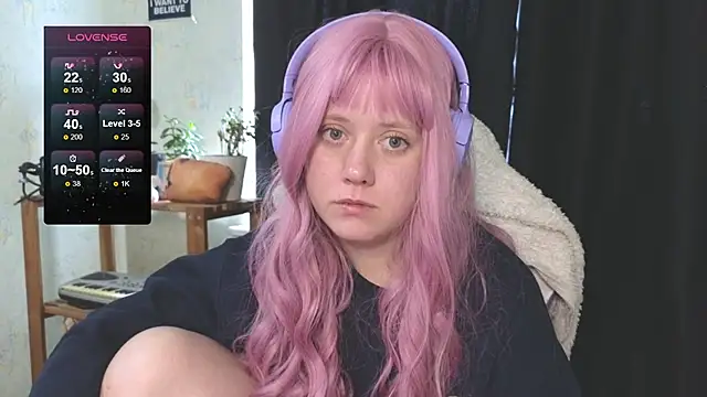 June shy0 online show from 09-25-25, 07:14