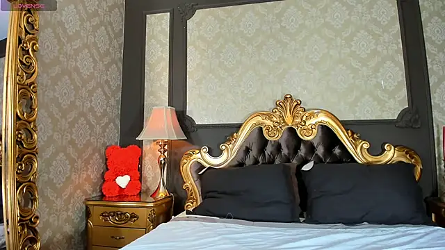 Snapshot of NahomiAcosta chatting on 10-17-25, 11:28 NahomiAcosta online show from 10-17-25, 11:28