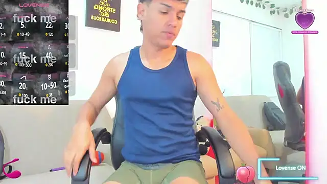 ryan carter08 online show from 10-23-25, 04:11