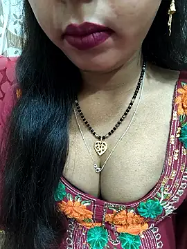 Snapshot of Sharmila-Singh chatting on 01-07-26, 06:07 Sharmila-Singh online show from 01-07-26, 06:07