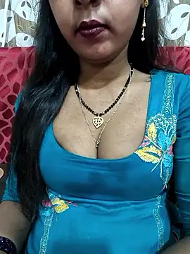 Snapshot of Sharmila-Singh chatting on 02-18-26, 06:15 Sharmila-Singh online show from 02-18-26, 06:15