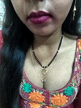 Snapshot of Sharmila-Singh chatting on 01-07-26, 06:13 Sharmila-Singh online show from 01-07-26, 06:13