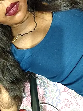 Snapshot of Sharmila-Singh chatting on 06-27-26, 12:22 Sharmila-Singh online show from 06-27-26, 12:22