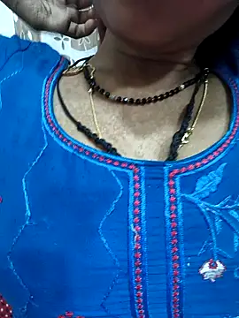 Snapshot of Sharmila-Singh chatting on 06-10-26, 05:41 Sharmila-Singh online show from 06-10-26, 05:41