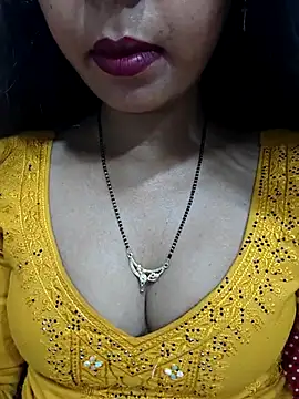 Snapshot of Sharmila-Singh chatting on 06-30-26, 05:40 Sharmila-Singh online show from 06-30-26, 05:40