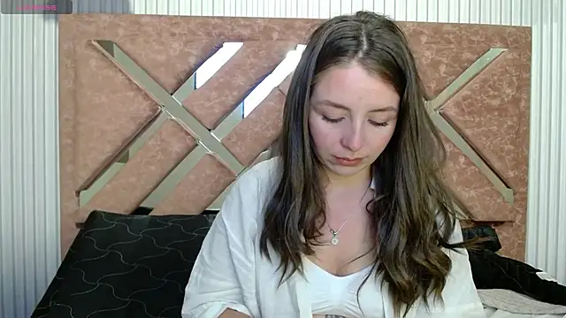 Snapshot of _isaabellaa chatting on 04-23-26, 12:29 isaabellaa online show from 04-23-26, 12:29