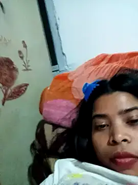 Snapshot of Queen_suman chatting on 01-07-25, 11:37 Queen suman online show from 01-07-25, 11:37