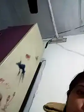 Snapshot of Queen_suman chatting on 02-05-25, 11:34 Queen suman online show from 02-05-25, 11:34