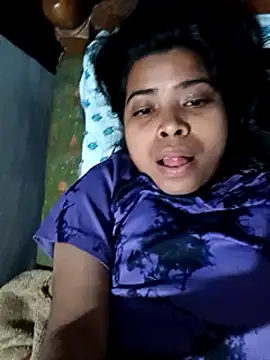 Snapshot of Queen_suman chatting on 12-28-24, 10:03 Queen suman online show from 12-28-24, 10:03