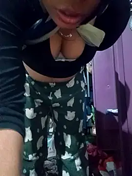 Snapshot of Queen_suman chatting on 12-25-24, 03:40 Queen suman online show from 12-25-24, 03:40