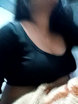 Snapshot of Queen_suman chatting on 12-23-24, 08:55 Queen suman online show from 12-23-24, 08:55