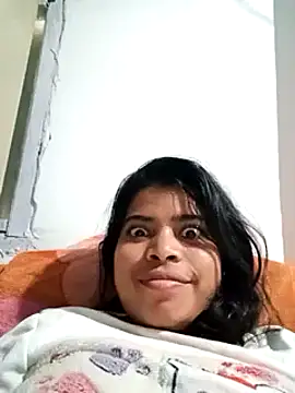 Snapshot of Queen_suman chatting on 01-07-25, 04:08 Queen suman online show from 01-07-25, 04:08