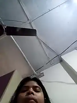 Snapshot of Queen_suman chatting on 01-26-25, 12:33 Queen suman online show from 01-26-25, 12:33